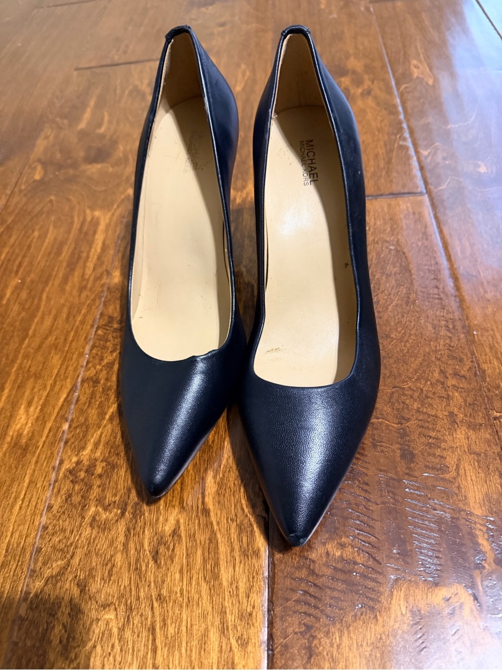 Michael Kors Black Leather Pointed Toe Pumps